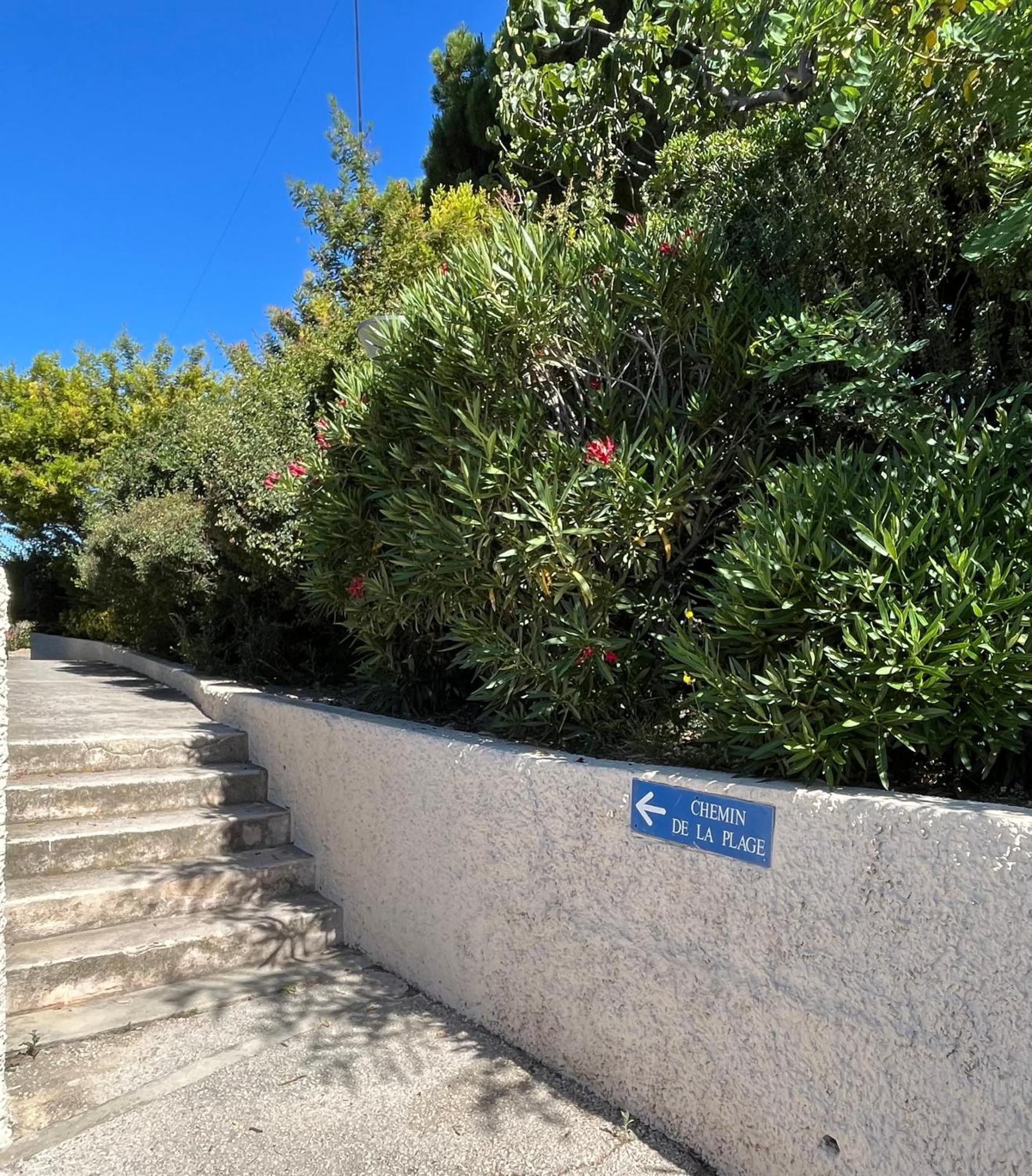 Studio Cosy En Bord De Mer Saint-Cyr-sur-Mer Zewnętrze zdjęcie